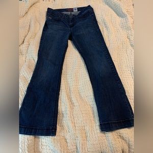 Ladies Jeans. Lyndel Cinch size 29/7S